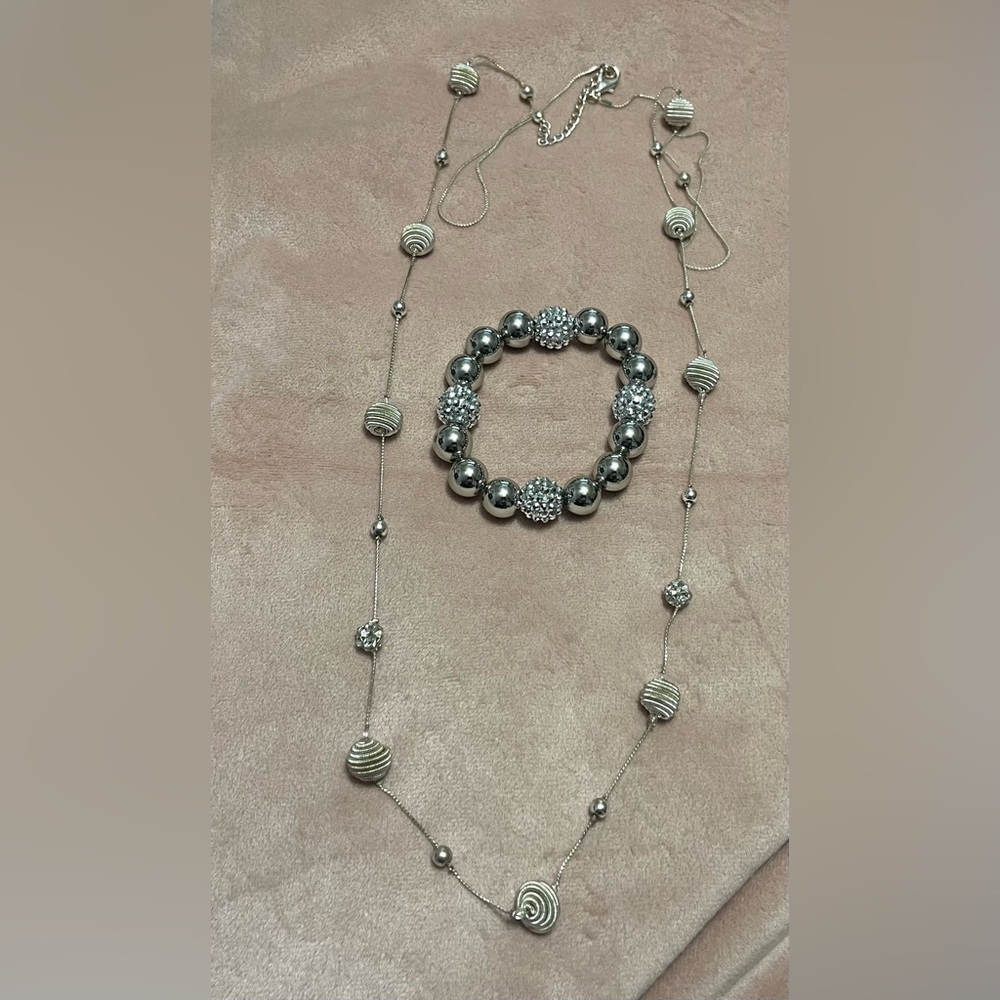 Fashion Jewelry Necklace & Bracelet Set